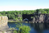 镜泊湖