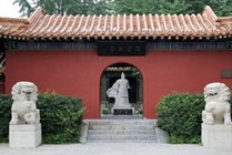 戏马台